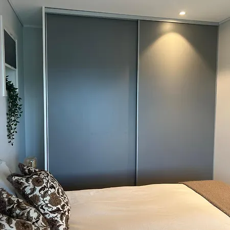 Fin Med Parkering! Apartment