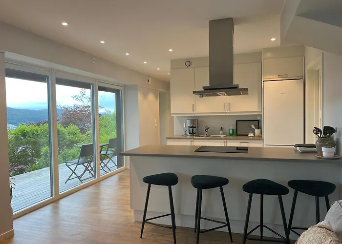 Fin Med Parkering! Apartment *