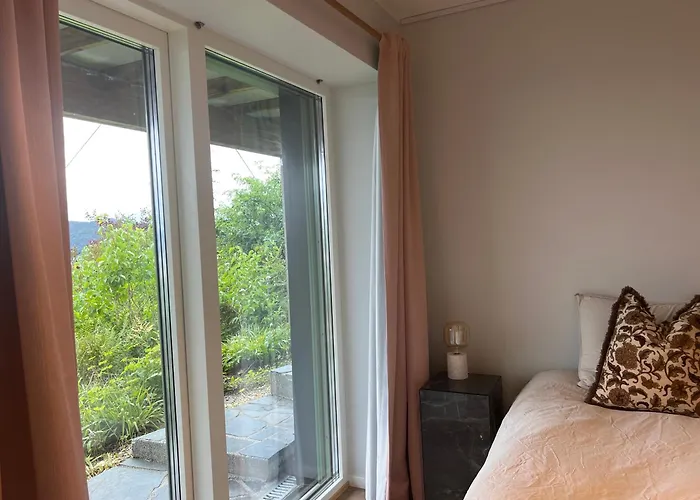 Apartment Fin Med Parkering! *